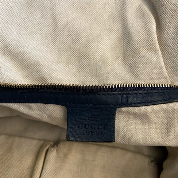 Gucci Crossbody Bag Authentic-pre owned - Picture 6 of 6